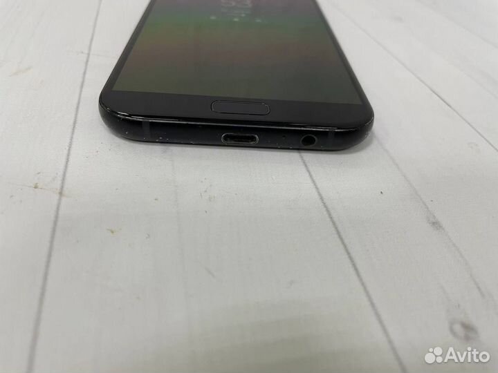 Samsung Galaxy A7 (2017) SM-A720F/DS, 3/32 ГБ