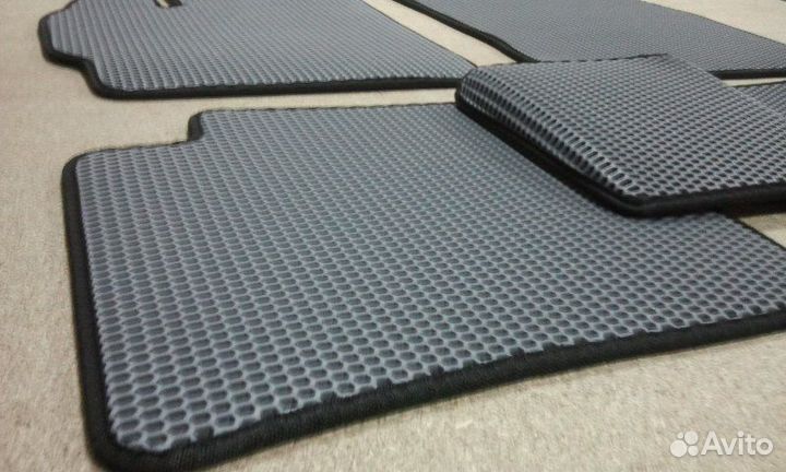 Автомобильные коврики EVA