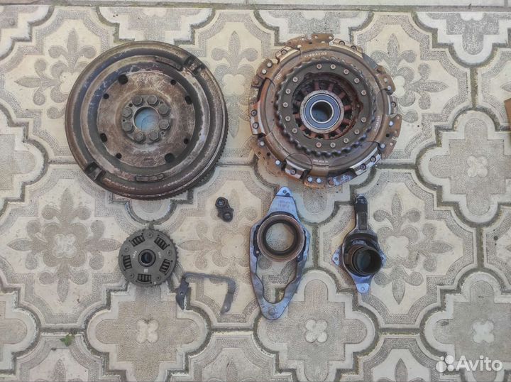 Маховик и сцепление в сборе LUK, DSG dq 200