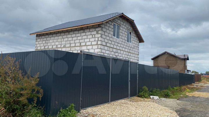 Коттедж 162 м² на участке 6 сот.