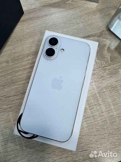 iPhone 16, 128 ГБ