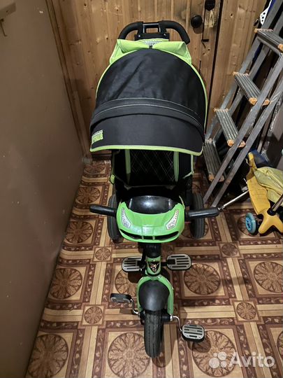 Трехколесный велосипед с родительской ручкой