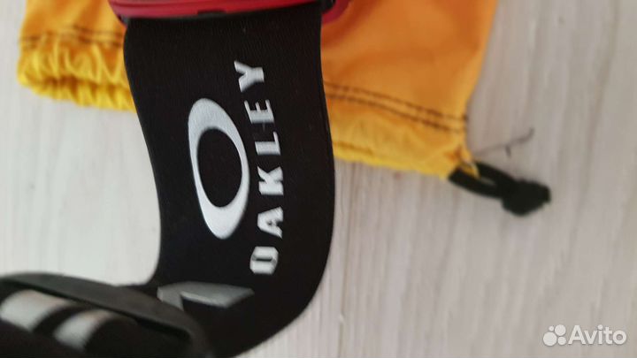 Горнолыжные очки oakley