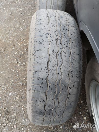 Bridgestone Dueler H/T 687 225/65 R17