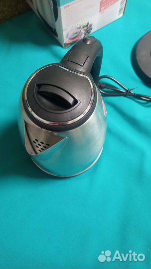 Чайник Scarlett SC-EK21S26, серебристый