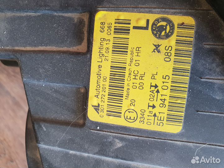 Фара передняя правая на skoda octavia a7