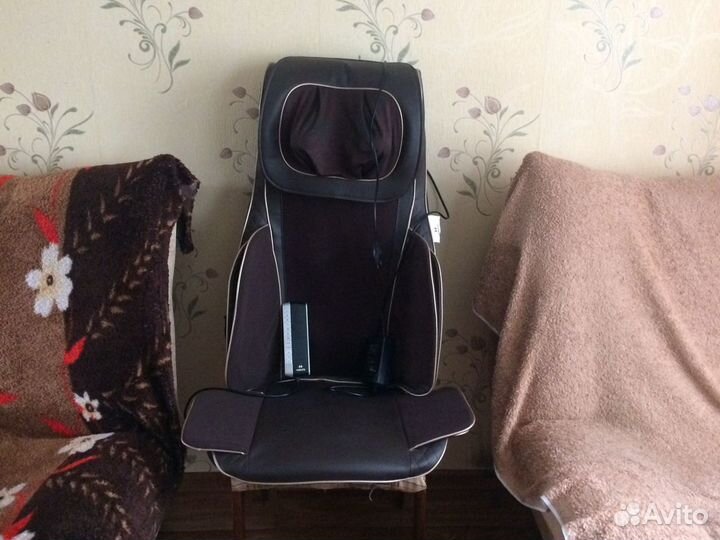 Массажное кресло бу Hakuto