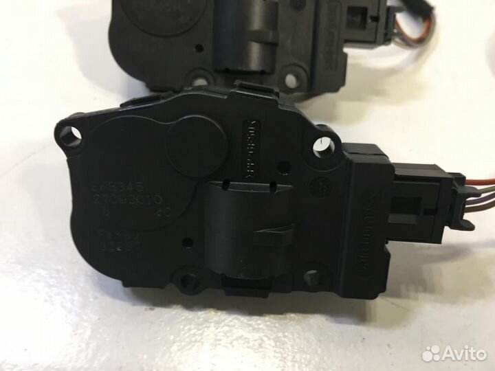 Сервопривод заслонок печки Porsche Cayenne 958