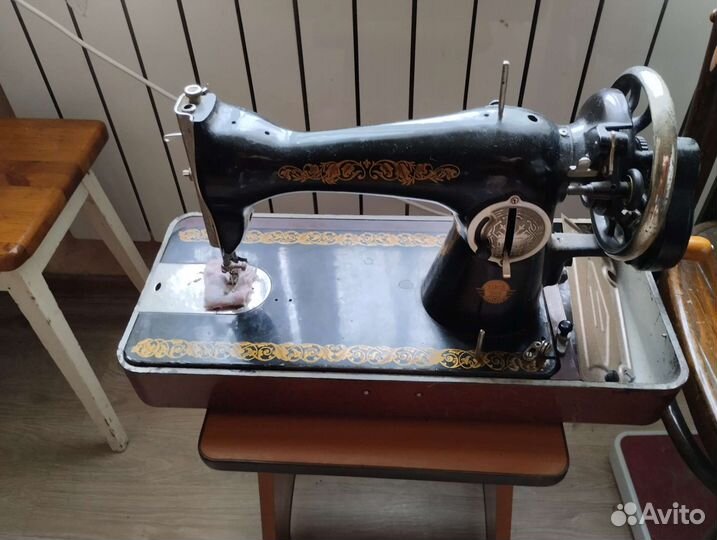 Швейная машина Подольск