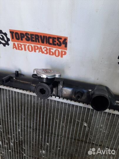 Радиатор охлаждения двигателя Subaru Legacy B4 BE5