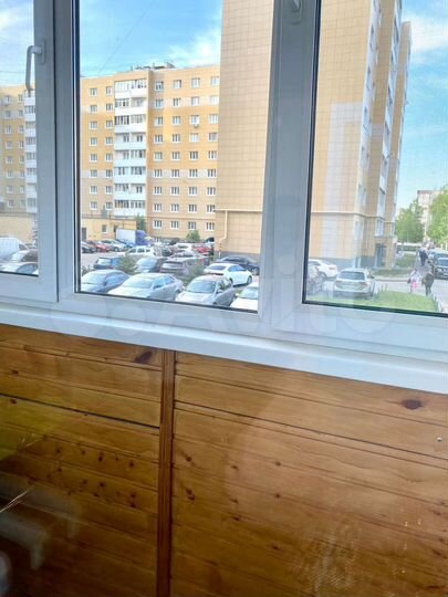 2-к. квартира, 57 м², 2/9 эт.