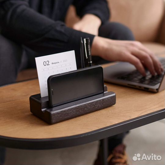 Деревянная подставка monomount для телефона