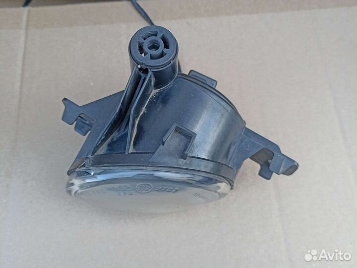 Фара противотуманная левая BMW X1 E84 X5 E70