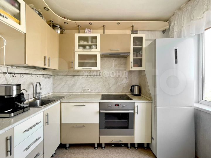 4-к. квартира, 62 м², 8/9 эт.