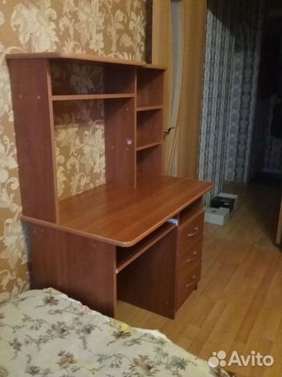 Письменный стол для школьника бу универсальный