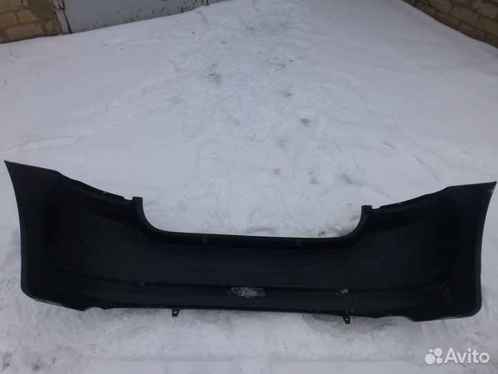 Бампер задний на toyota corolla E 12