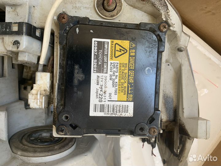 Фары toyota camry 40 ксенон (оригинал)