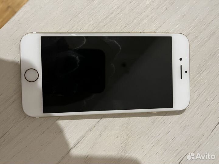 iPhone 7, 32 ГБ