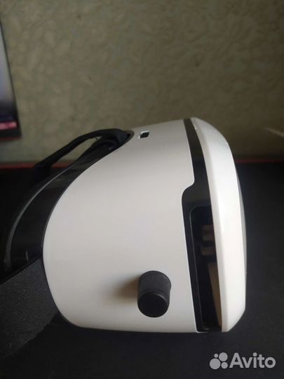 Очки виртуальной реальности для телефона