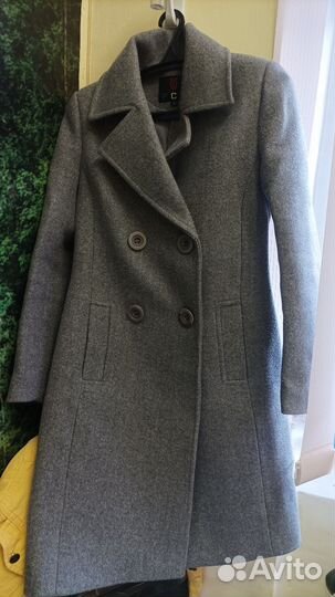 Пальто женское 42 44