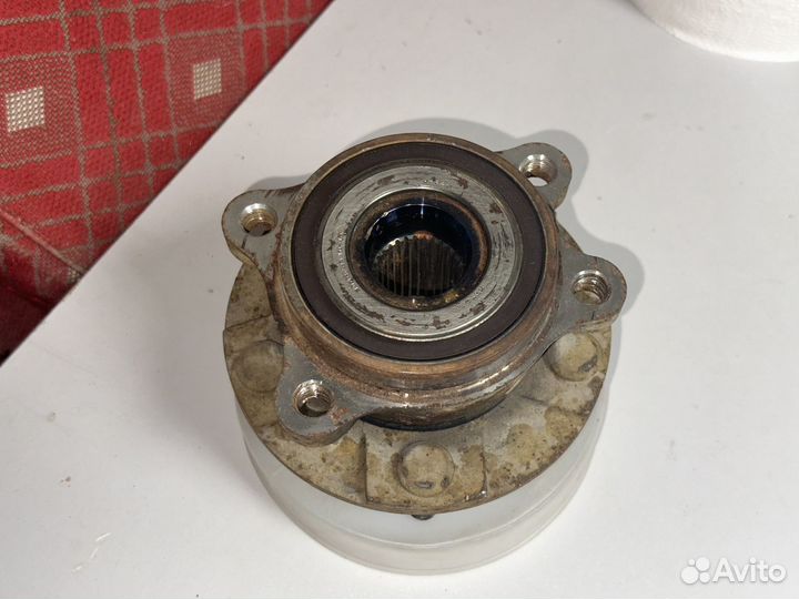 Ступичный подшипник передний Lexus/Toyota