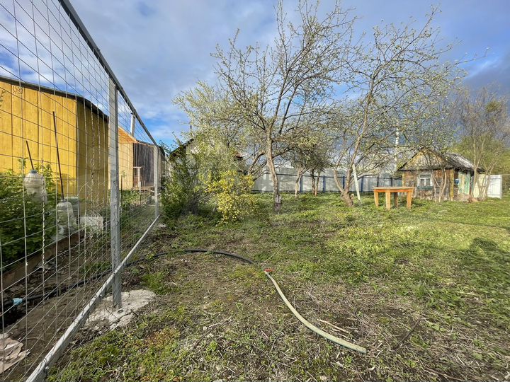 Дача 11 м² на участке 4,3 сот.