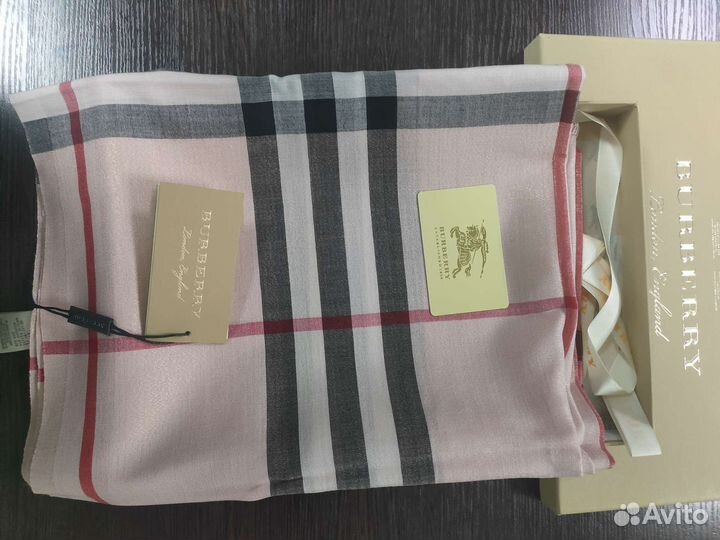 Палантин burberry