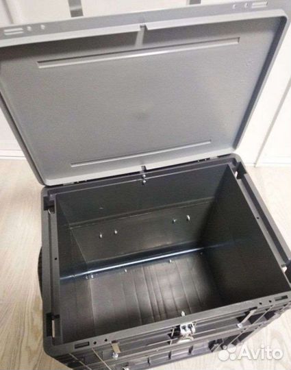 Тележка с 2мя ящиками новая