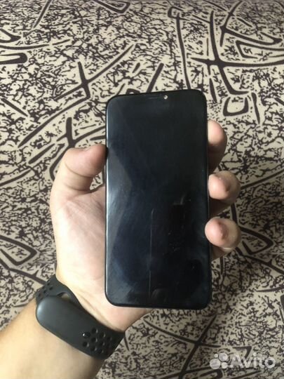 Дисплей на iPhone 10