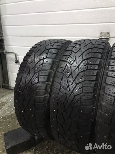 Dunlop SP Winter Ice 03 185/65 R15 92T