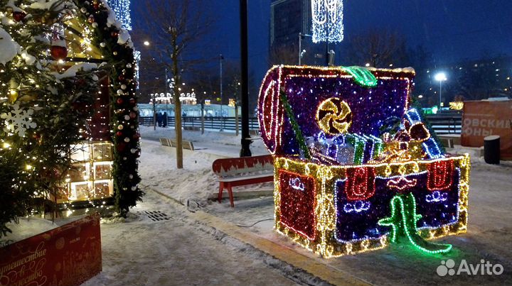 Уличная световая фигура Новогодний подарок