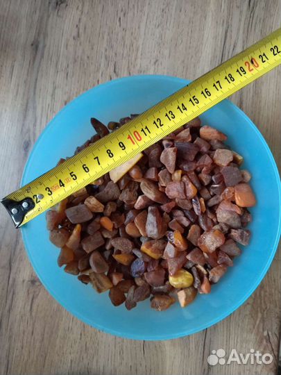 Необработанный янтарь