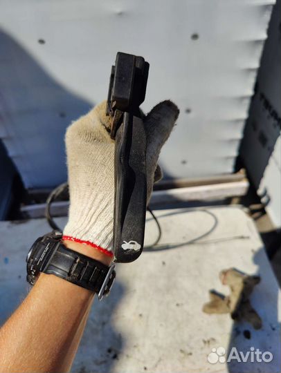 Трос открывания капота opel omega b