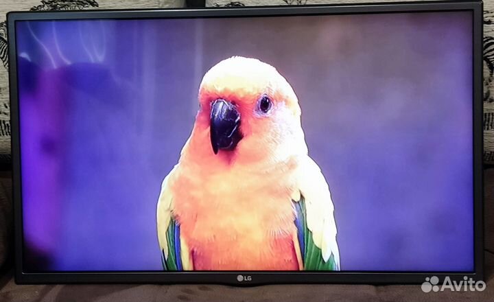 Телевизор LG 32 SmartTV