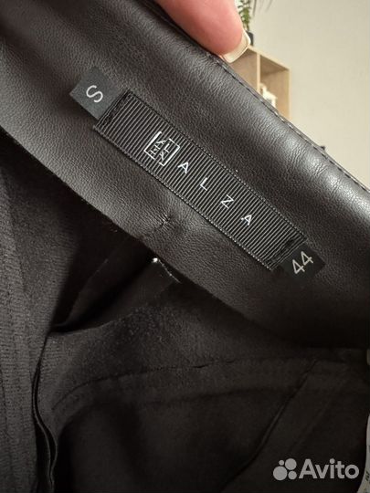 Брюки женские кожаные с разрезами внизу