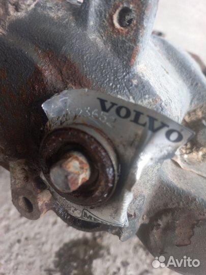 Суппорт тормозной передний правый Volvo Fh 2015