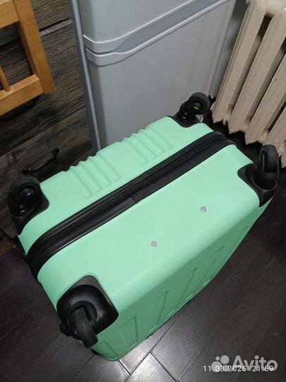 Чемодан 106 литров