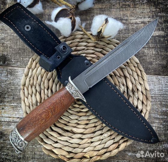 Охотничий нож универсальный из дамасской стали