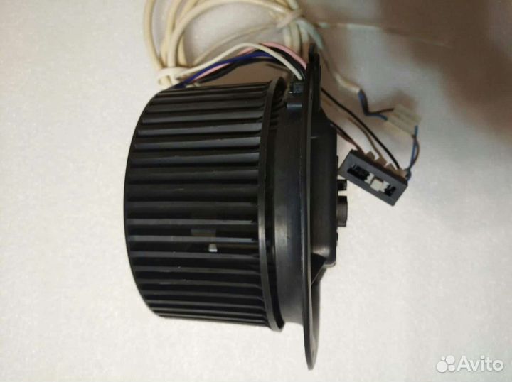 Двигатель для вытяжки