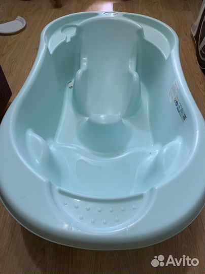 Стульчик для купания и ванна