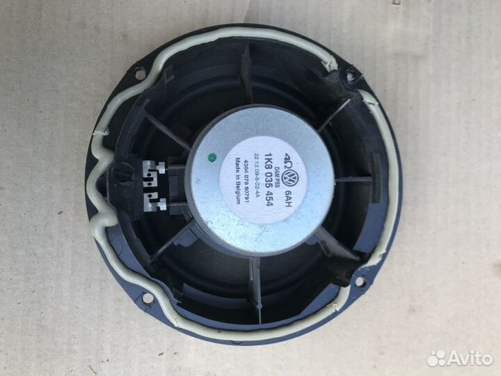 Динамик на фольксваген гольф 6 1K8035454