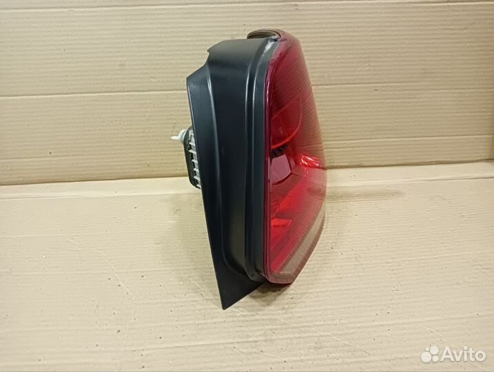 Стоп-сигнал правый Volkswagen Polo (Mk5) Hatchback