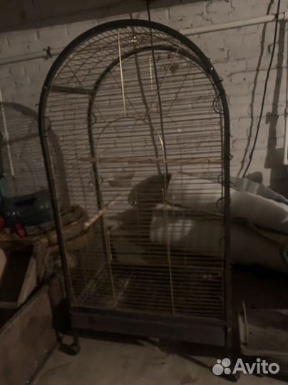 Клетка для больших попугаев