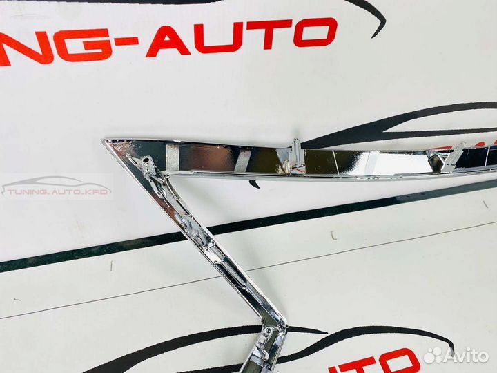 Молдинг решетки радиатора Lexus RX350 H2402