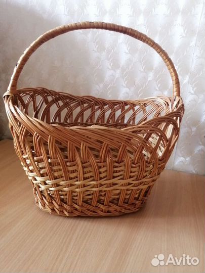 Корзина из натуральной лозы