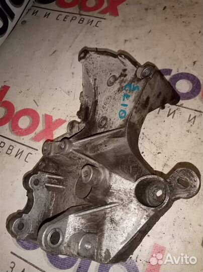 Кронштейн гидроусилителя Renault Clio /Symbol 199