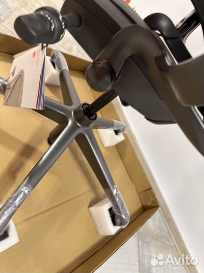 Новое кресло Herman Miller Aeron