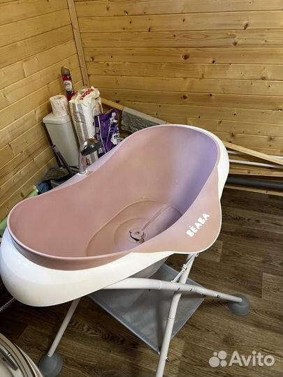 Ванночка с пелинальным столом Beaba