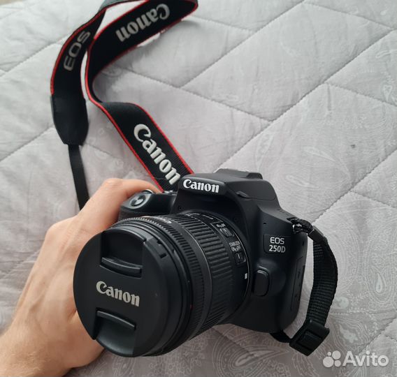 Фотоаппарат Canon eos 250d