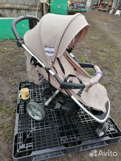 Прогулочная коляска